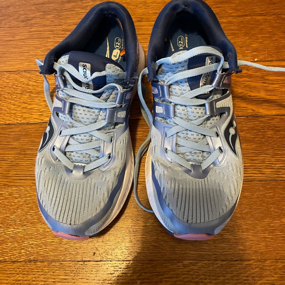 SAUCONY ISO Sneakers Sizs 6.5